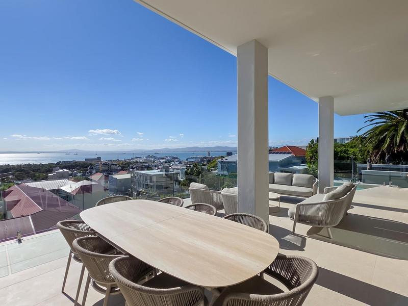 5 Bedroom Property for Sale in Green Point Western Cape
